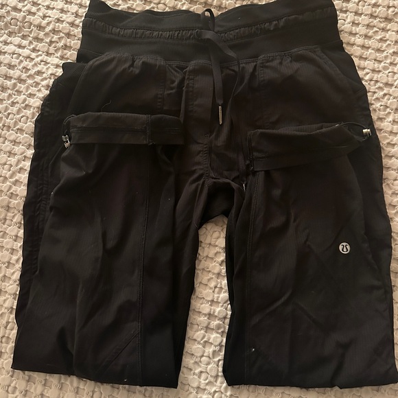 Lulu lemon Dance Studio Mid-Rise Cropped Pant size 4 - Picture 4 of 6